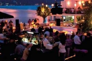 Reina'da 14 bin liralık hesap!