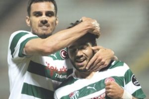 Bursaspor'da s&uuml;rpriz takas g&uuml;ndemde