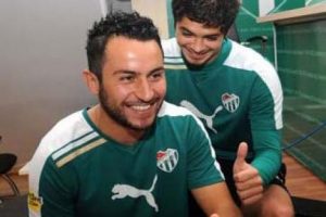 Ozan İpek Bursaspor'da mutlu