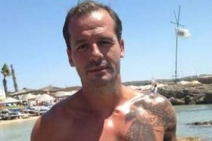 Nihat sonunda sakalını kesti