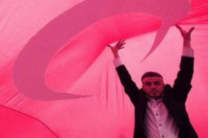 MHP'den anadil ve vatandaşlık a&ccedil;ılımı