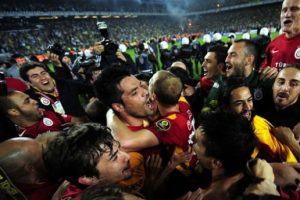 Y&uuml;ksek Mahkemeye ''3 B&uuml;y&uuml;kler'' şikayeti