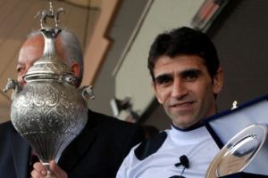 Halis Karataş'a bir &ouml;d&uuml;l daha