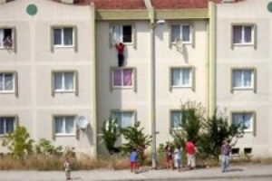 &Uuml;vey babasından b&ouml;yle ka&ccedil;tı