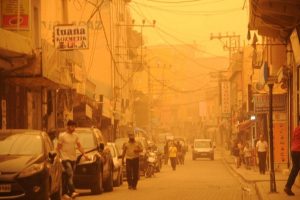Cizre toz bulutuna teslim