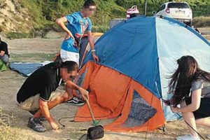 &Ccedil;adırda taciz oyunu
