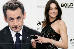 Carla bebeğini de alıp 'iktidarsız' Sarko'yu bırakıyor