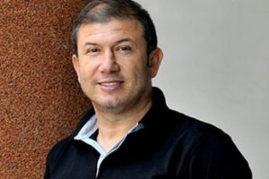 "Bursaspor Şampiyonluk yarışının i&ccedil;inde olur"