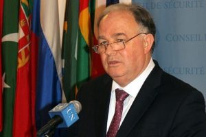 Apakan merkeze alındı