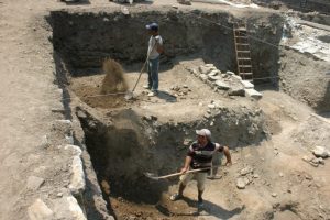 İznik &Ccedil;ini Fırınları kazısı başladı