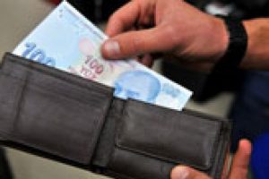 Kazada yaralanan iki kişiden biri hakkını aramıyor