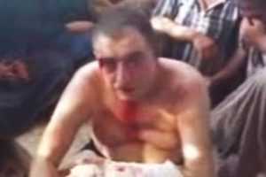 &Ouml;zg&uuml;r Suriye Ordusu'nun vahşeti Esad'ı ge&ccedil;ti
