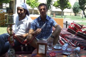 Turistlerin nargile keyfi