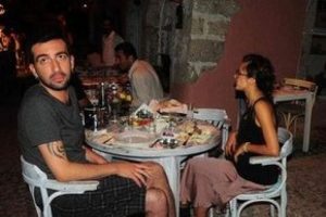 'Aşk masası'nda nispet yaptı