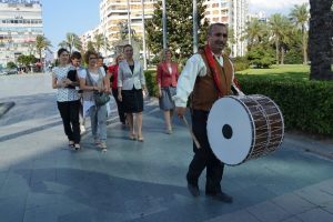 Ramazan davulcuları g&uuml;ld&uuml;r&uuml;rken d&uuml;ş&uuml;nd&uuml;recek