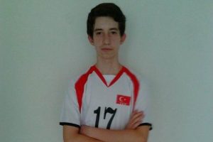 Sertel k&uuml;&ccedil;&uuml;k erkekler voleybol milli takımında