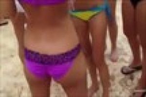 Bu da bikini yarışması!