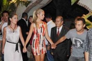 Serdar Orta&ccedil; el ele  gecelerde