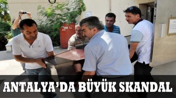 Antalya'da b&uuml;y&uuml;k skandal