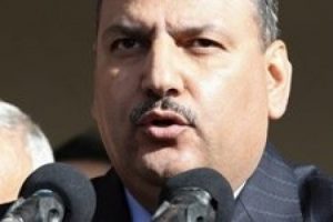Esad Başbakan'ı g&ouml;revden aldı, Maliye Bakanı ka&ccedil;arken yakalandı