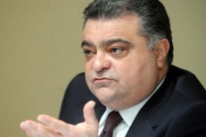 Ahmet &Ouml;zal hakkında şok iddia