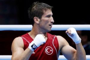 Adem yarı finali g&ouml;remedi