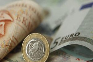 Sakın paranızı Avrupa'ya yatırmayın!