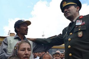 Şehit yakınının acı sorusuna paşa &ouml;yle bir cevap verdi ki!