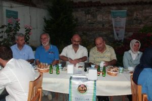 Vakıflar B&ouml;lge M&uuml;d&uuml;rl&uuml;ğ&uuml; personeli iftarda buluştu