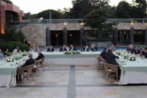 G&uuml;l'den diyanet mensuplarına iftar