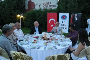 Vali Harput'tan gazetecilere iftar