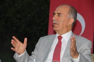 Vali Harput: "Siyaseti hi&ccedil;bir zaman d&uuml;ş&uuml;nmedim"