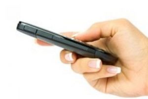 Har&ccedil;lar cep telefonunu k&ouml;t&uuml; vurdu
