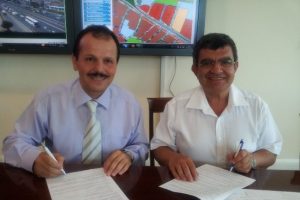 Kabataş iskelesi i&ccedil;in imzalar atıldı