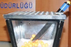 Kadın dırdırı yerine tombala &ccedil;ektik