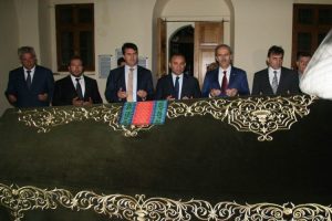 Sultan Murat H&uuml;davendigar anıldı