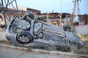 Takla atan ara&ccedil;tan sağ kurtuldu