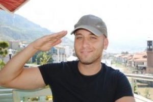 Survivor Taner askere giderken bile laf soktu