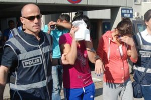 Karnı burnunda &ccedil;ete reisi
