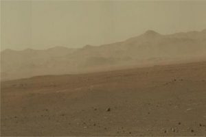 Mars'a inen ara&ccedil;tan ilk renkli fotoğraf