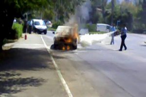LPG'li otomobil alev topuna d&ouml;nd&uuml;