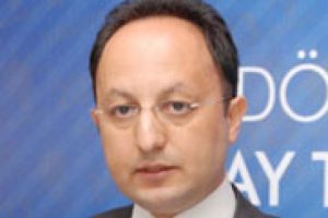 AK Parti'de s&uuml;rpriz istifa