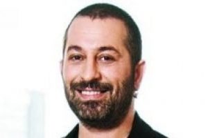 Cem Yılmaz'ın takip&ccedil;ilerinin yarısı sahte