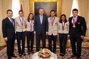 Olimpiyat yıldızlarımız Başbakanlık'ta
