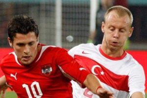 Semih Kaya'da yırtık şoku