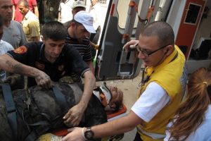 Kanalizasyon &ccedil;alışmasında toprak kayması
