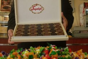 Bayrama &ouml;zel 15 ton tatlı hazırladı