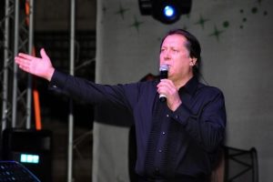 Ahmet &Ouml;zhan'dan muhteşem konser