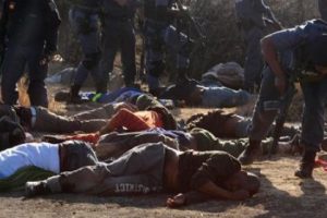 G&uuml;ney Afrika'da polis dehşeti: 30 &ouml;l&uuml;