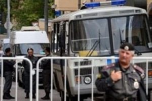 Pussy Riot krizi T&uuml;rk B&uuml;y&uuml;kel&ccedil;iliği'ne sı&ccedil;radı